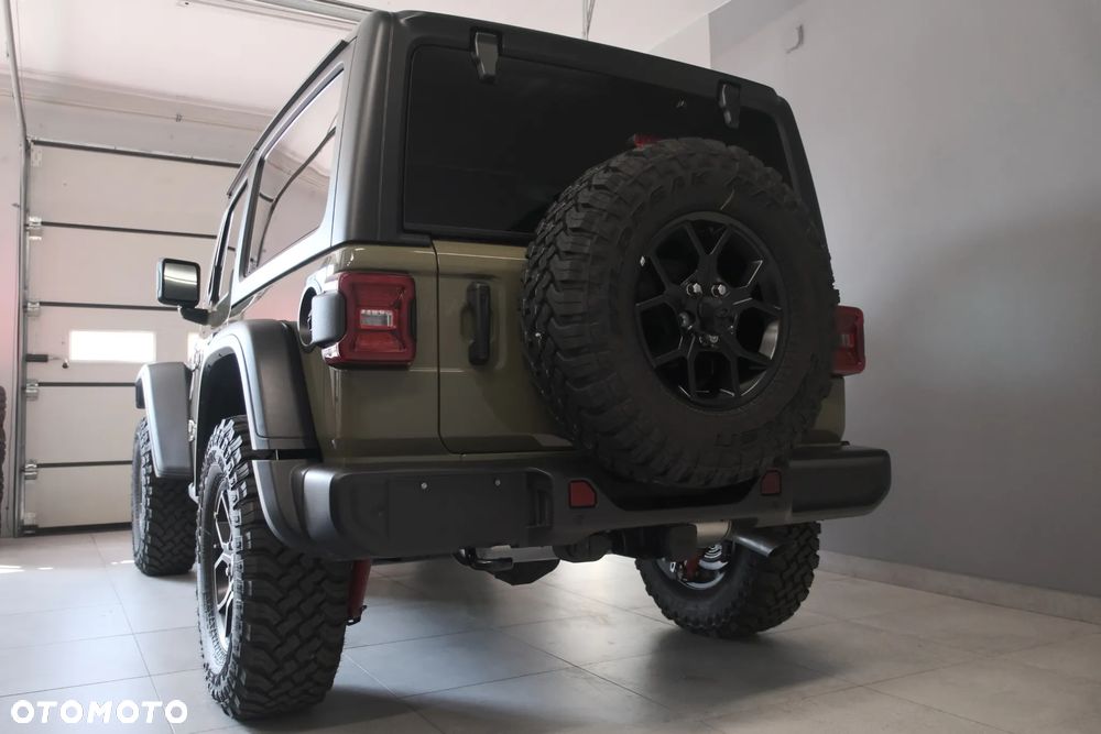 Jeep Wrangler - 30