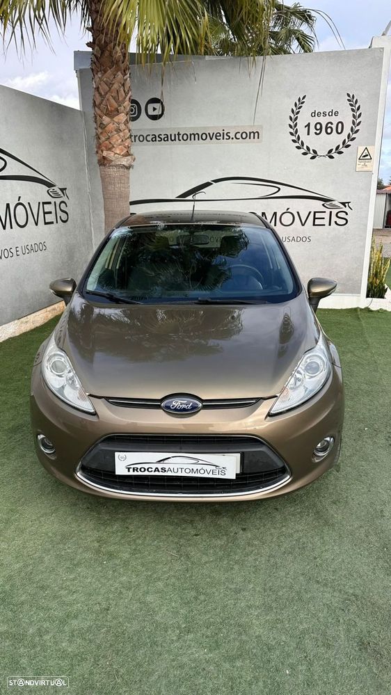 Ford Fiesta 1.4 Titanium Aut. - 2