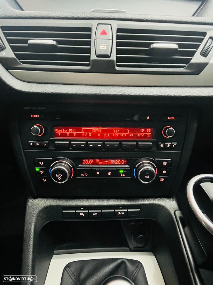 BMW X1 18 d xDrive Pack M - 44