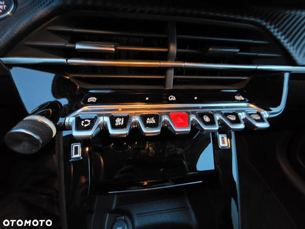 Peugeot 208 Elektromotor 136 E-Style - 12