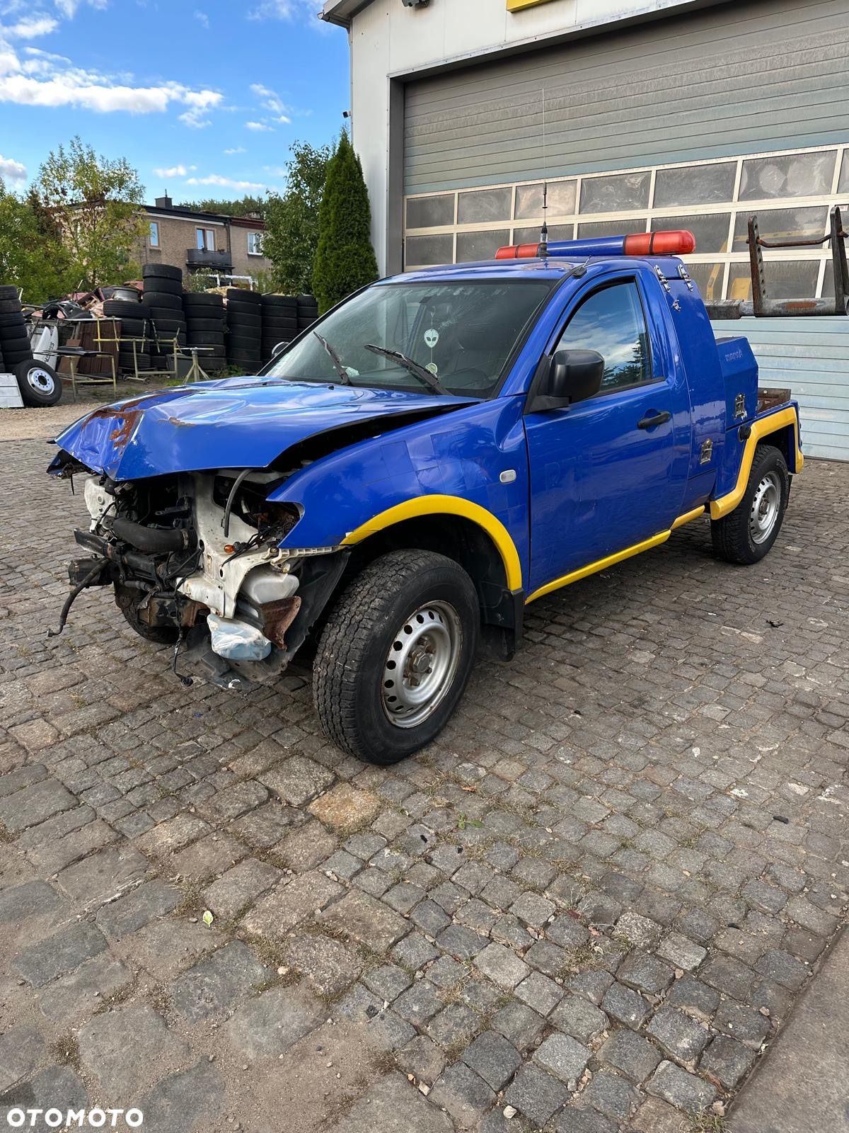 Mitsubishi L200 - 1