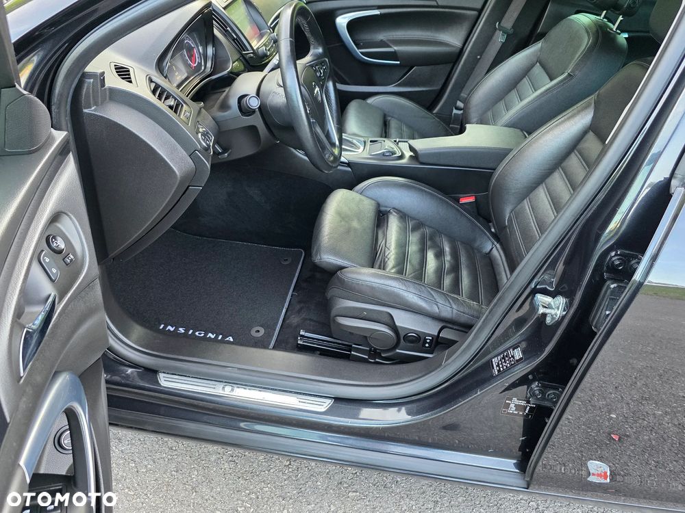 Opel Insignia 2.0 T Cosmo 4x4 - 25