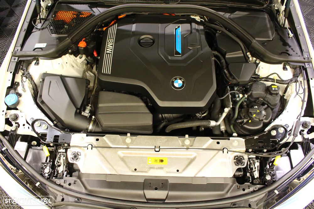 BMW 320 e Line Sport Auto - 26