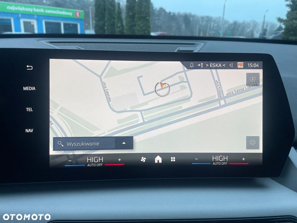 BMW X1 sDrive18i - 28