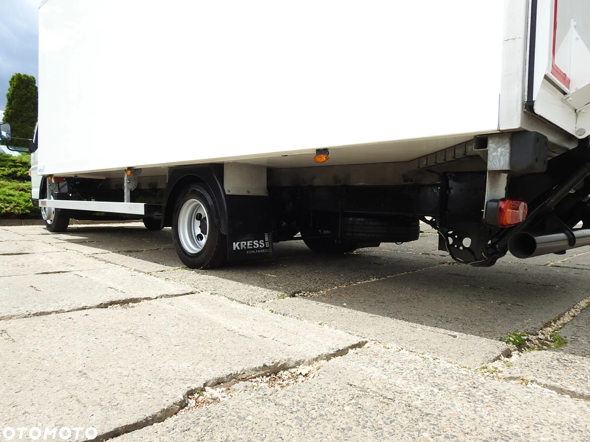 Mitsubishi CANTER FUSO 7C15 KONTENER CHŁODNIA WINDA 14 PALET -4*C ZASILANIE 230V KLIMATYZACJA AUTOMATYCZNA SKRZYNIA 150KM  [1866] - 16