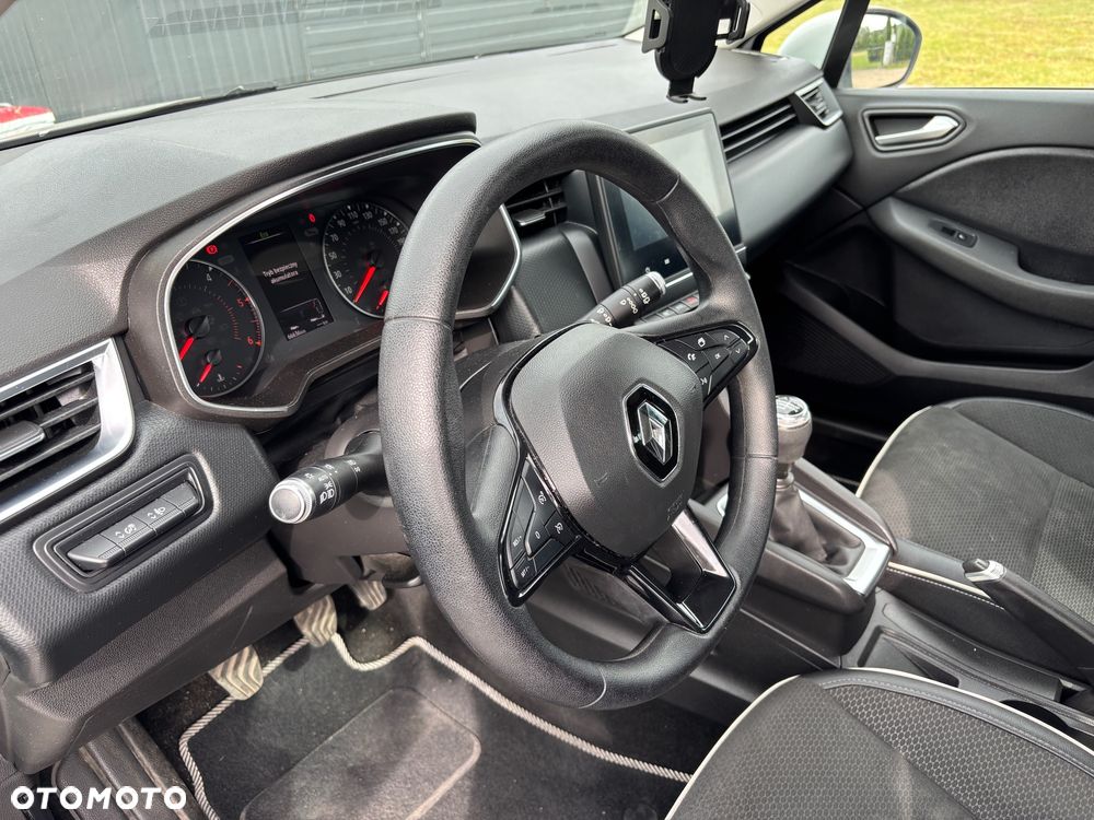 Renault Clio - 8