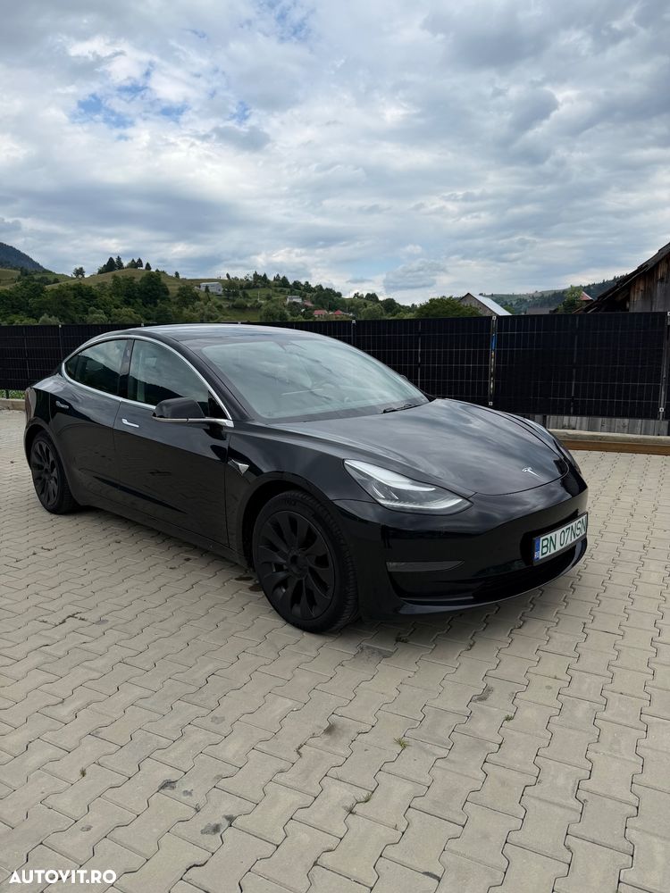Tesla Model 3 Long Range - 2