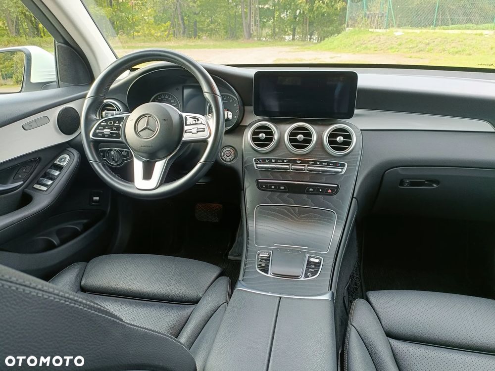 Mercedes-Benz GLC - 29