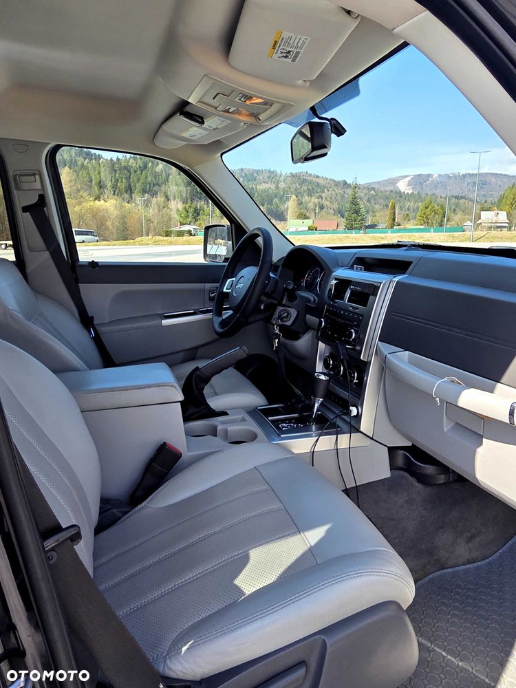 Jeep Cherokee - 5