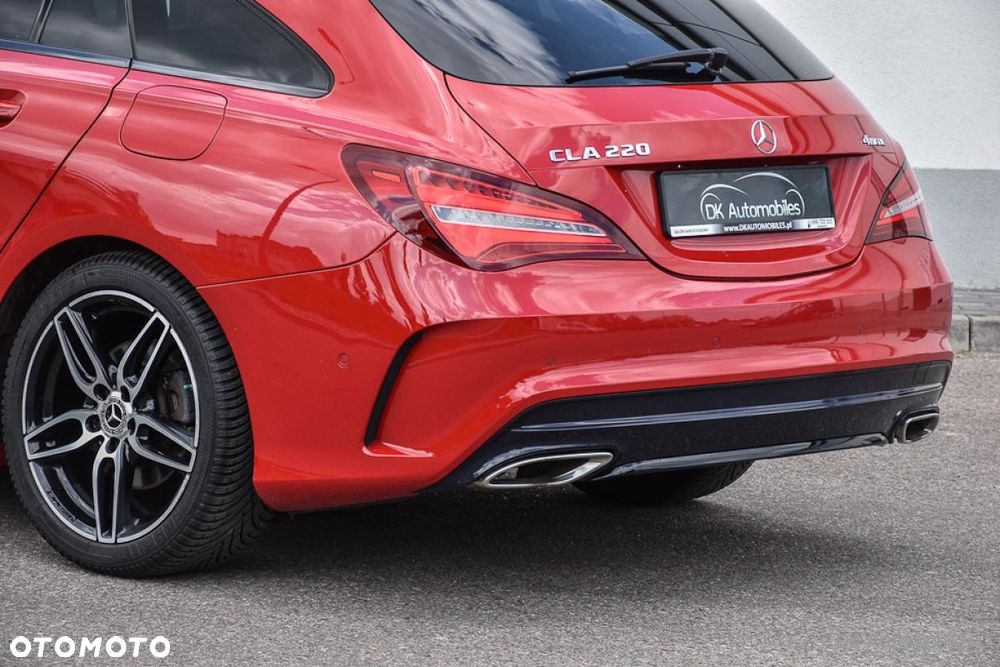 Mercedes-Benz CLA 220 4-Matic AMG Line - 11