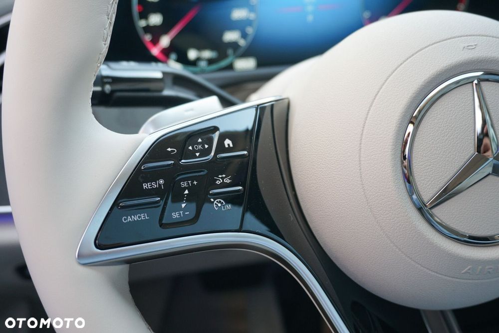 Mercedes-Benz Klasa E 220 d mHEV 4-Matic Exclusive 9G-Tronic - 9