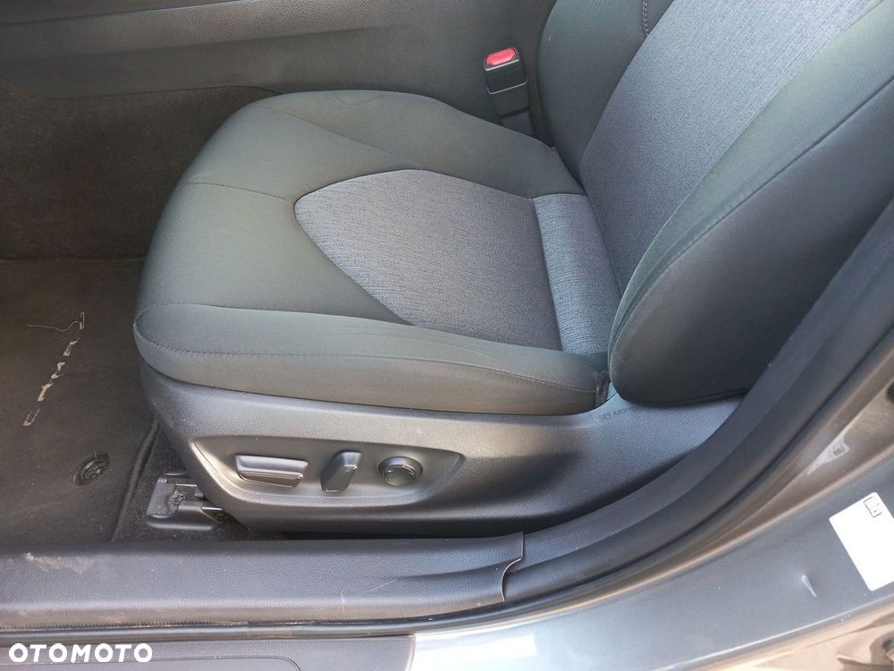 Toyota Camry 2.5 Hybrid Comfort CVT - 9