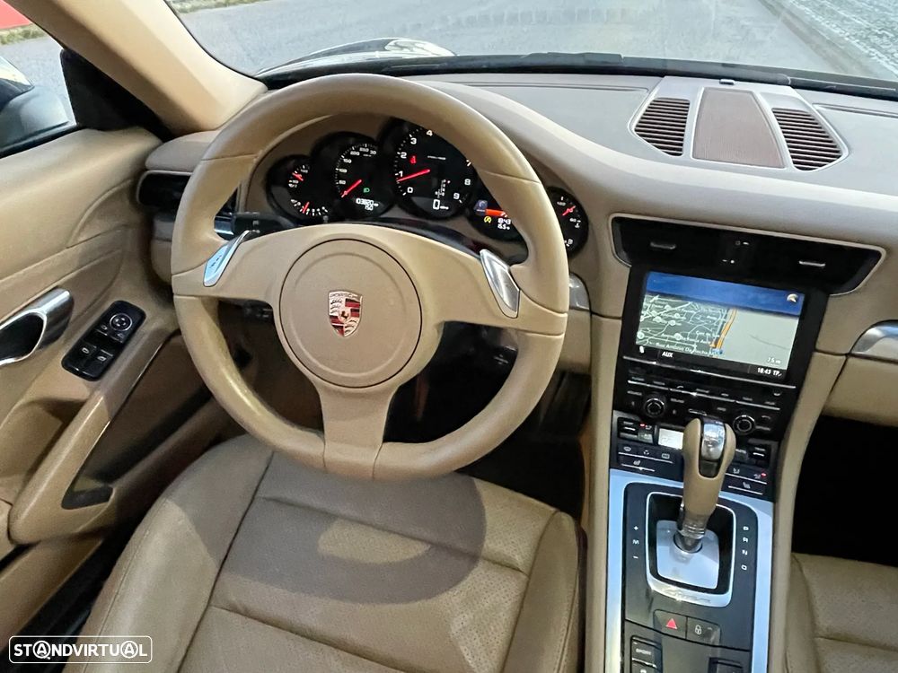 Porsche 911 (991) Carrera PDK - 23