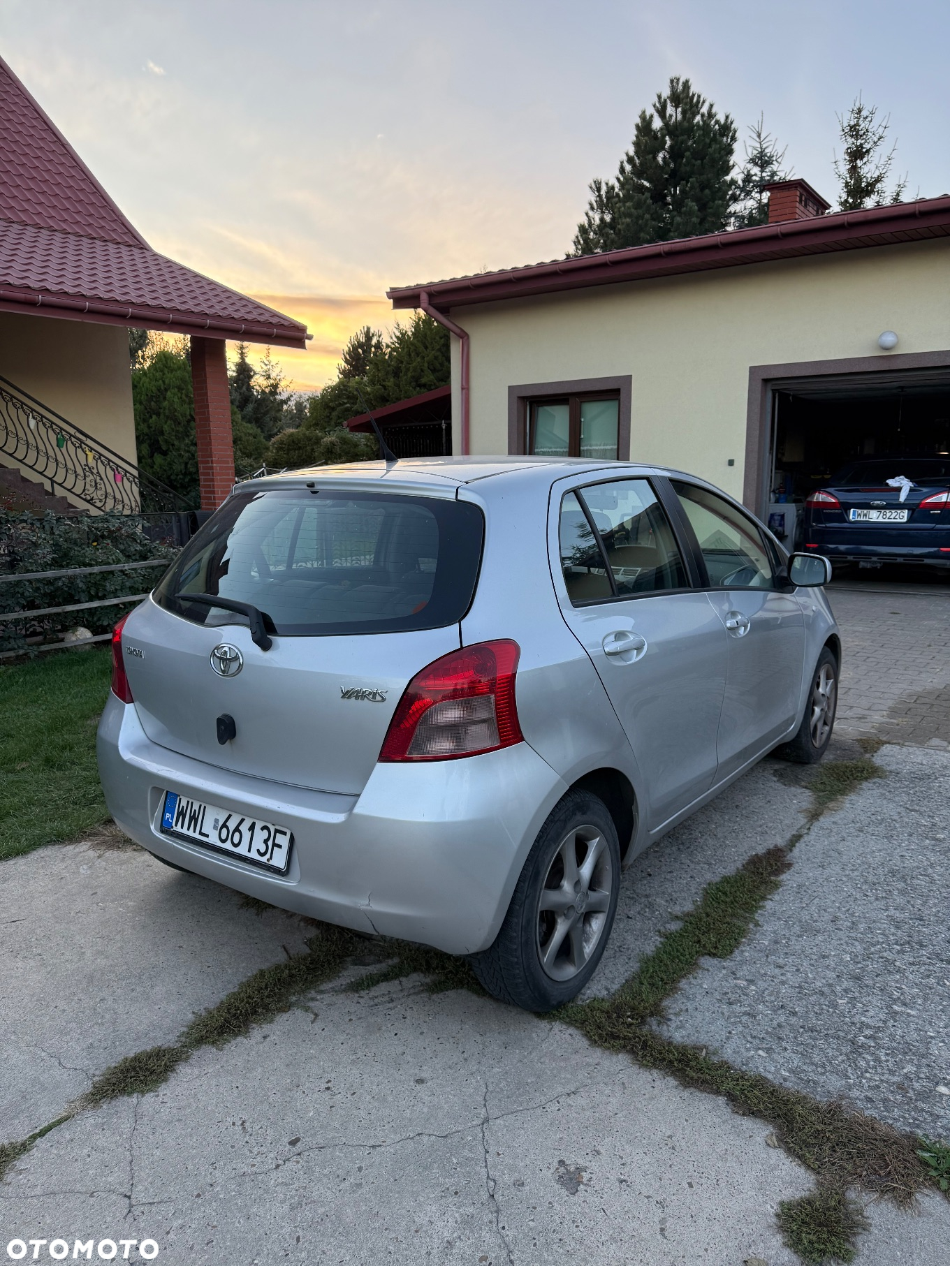 Toyota Yaris 1.3 Sol - 4