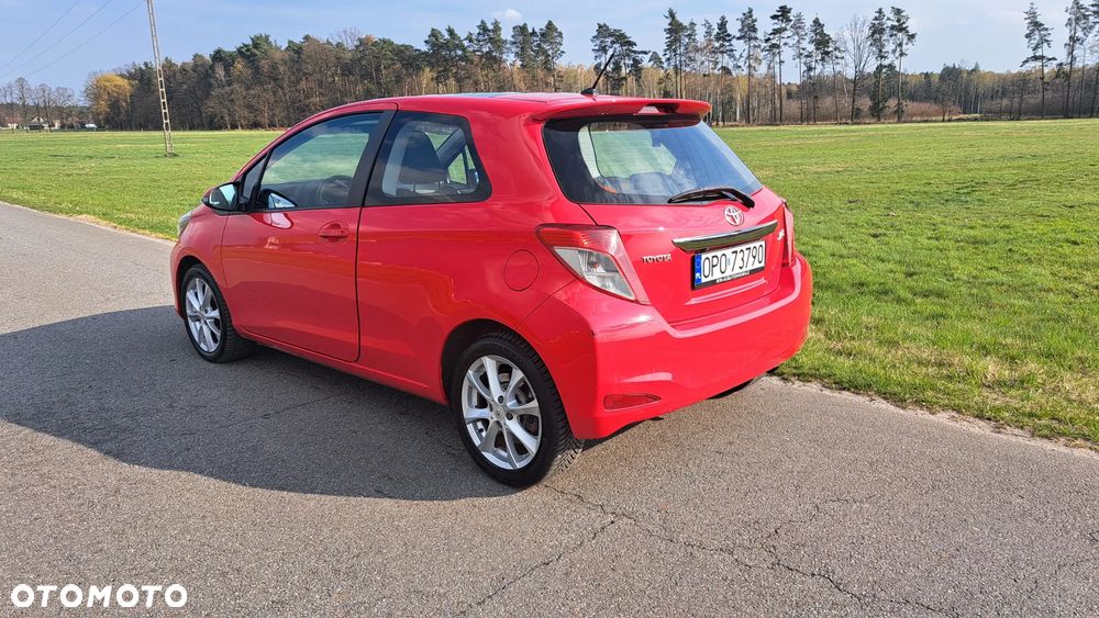 Toyota Yaris 1.33 VVT-i Executive - 4