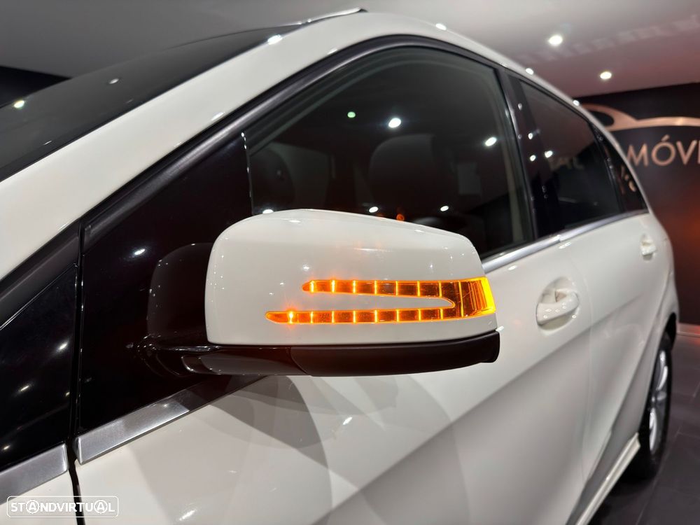 Mercedes-Benz B 180 CDI Urban - 12