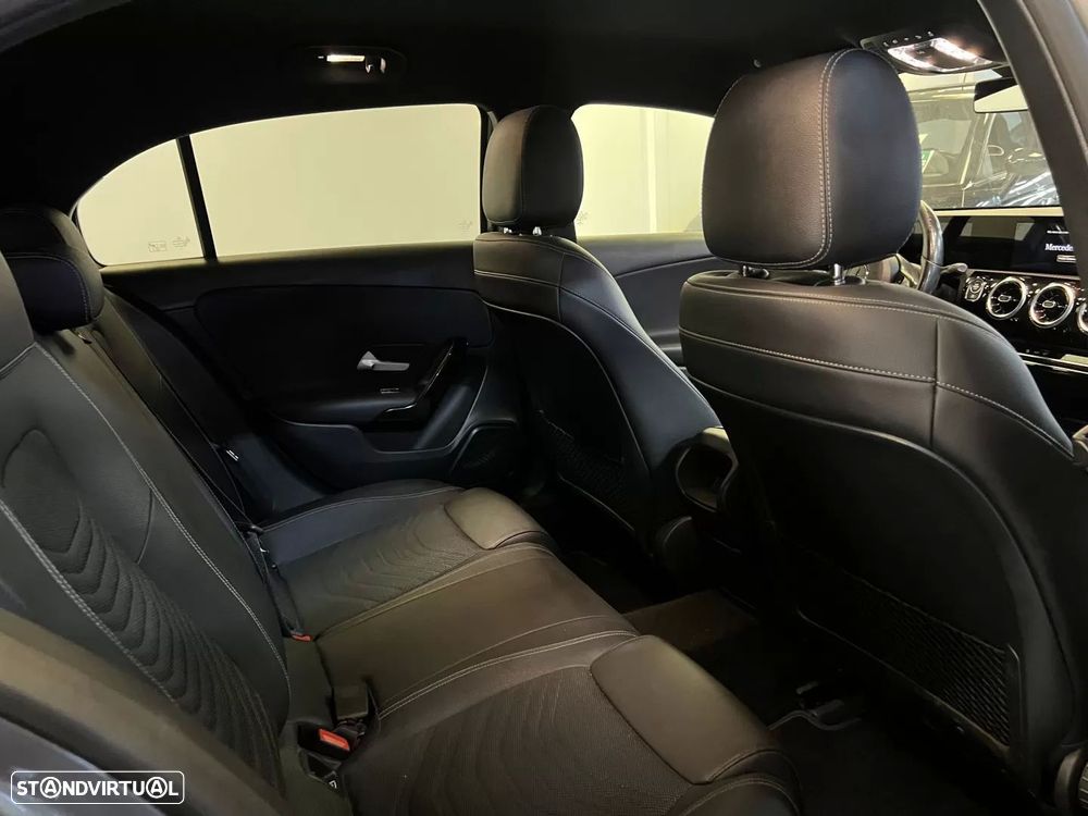 Mercedes-Benz A 180 d Progressive Aut. — fotografia 9