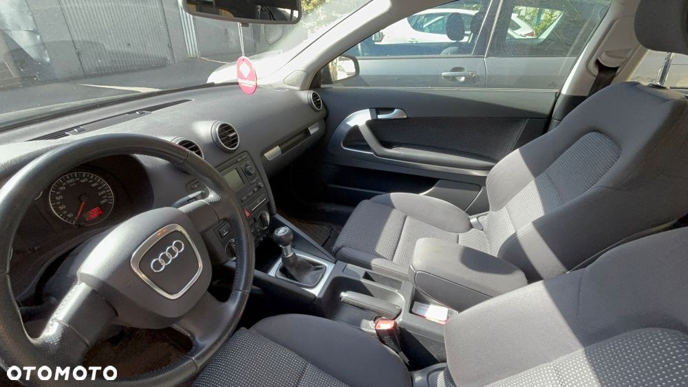 Audi A3 Sportback - 4