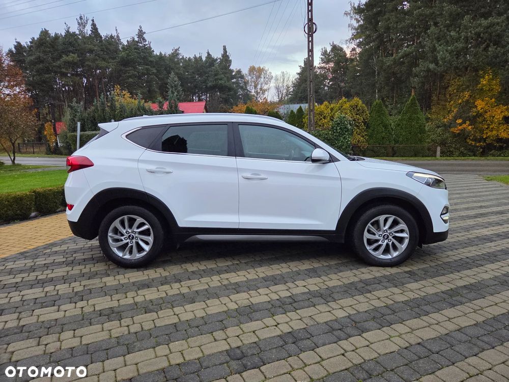 Hyundai Tucson blue 1.7 CRDi 2WD Style - 13