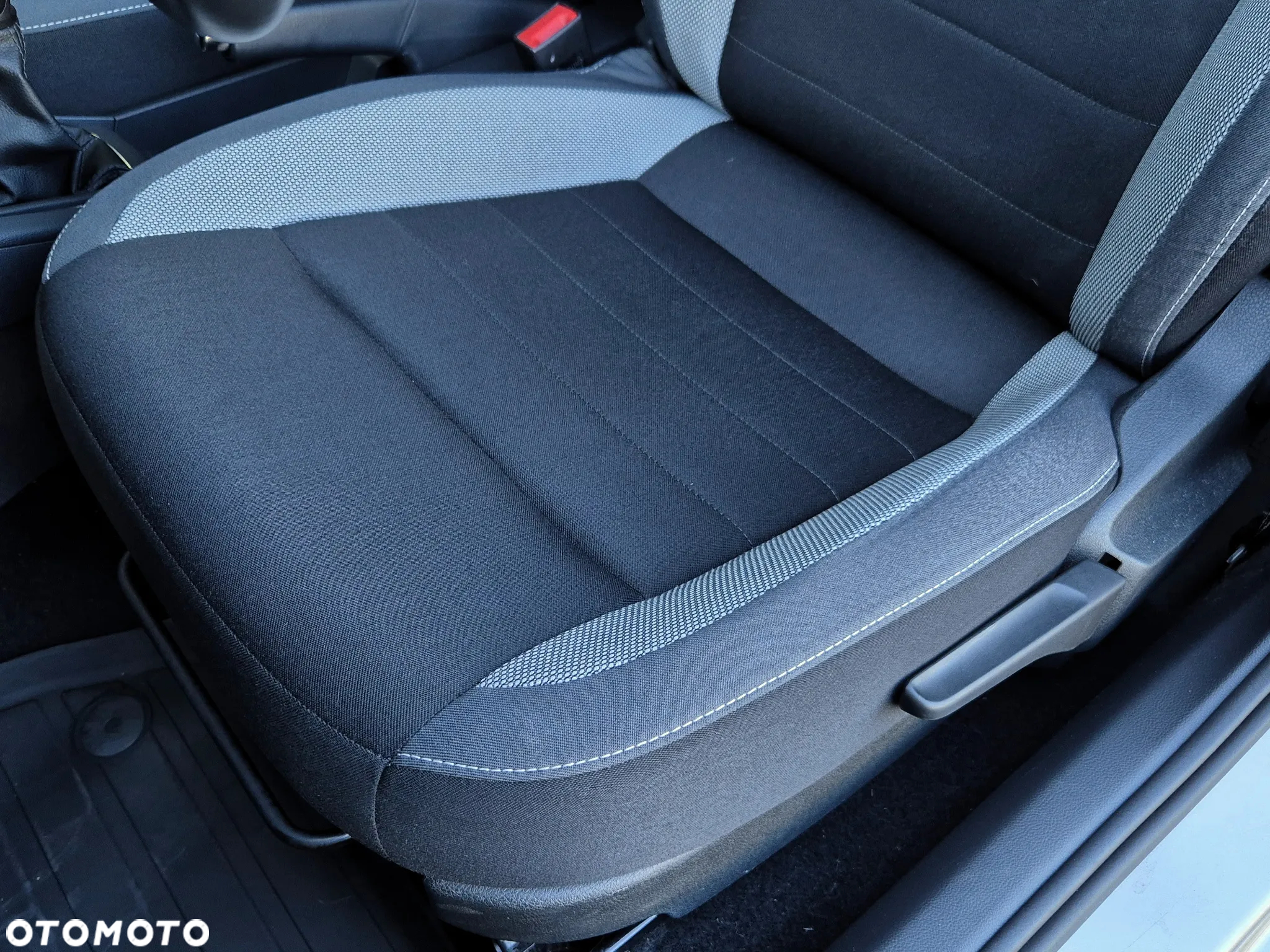 Skoda RAPID 1.0 TSI Ambition - 13