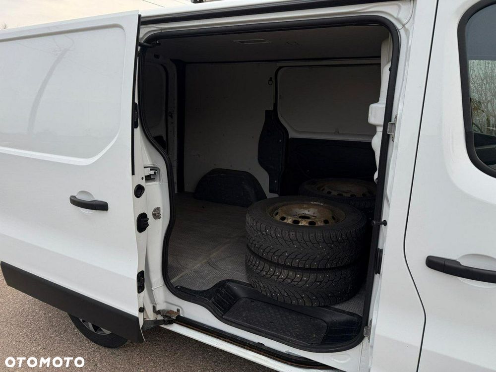 Renault Trafic - 25