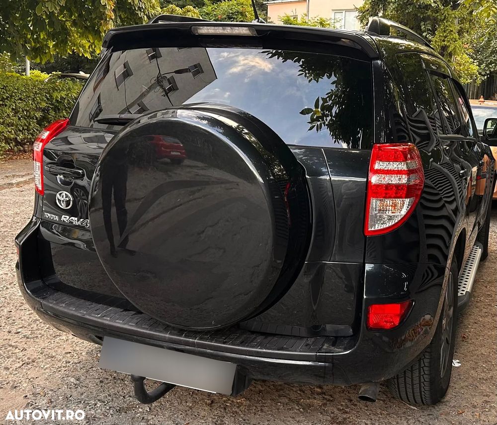 Toyota RAV4 2.2 D-4D Executive - 9
