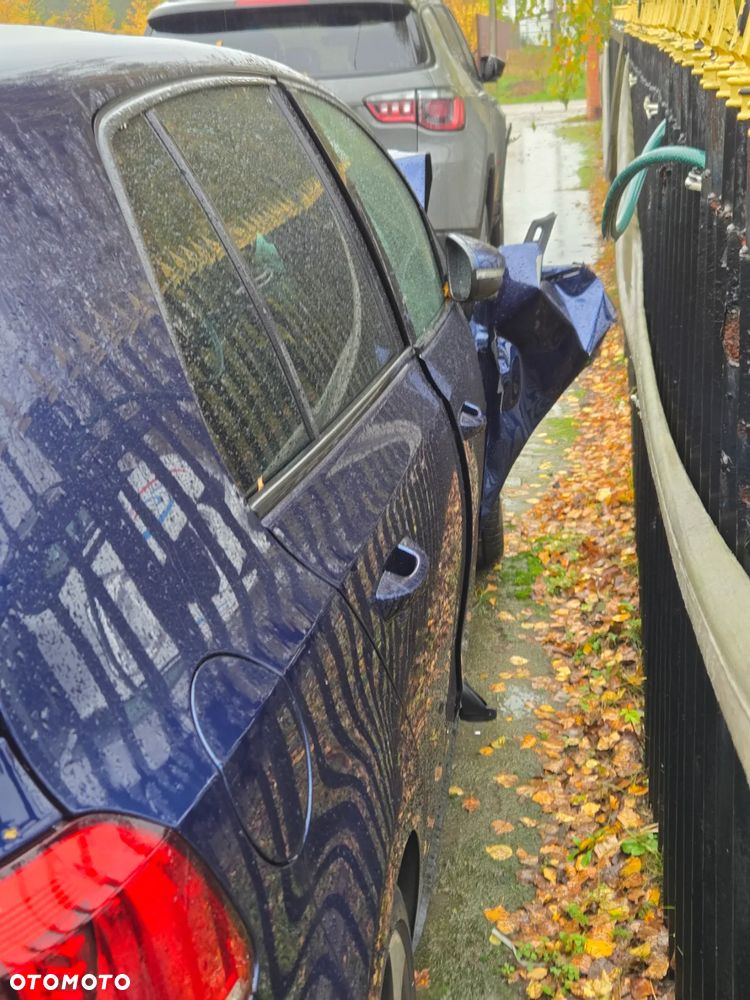 Volkswagen Golf VI 2.0 TDI GTD - 11