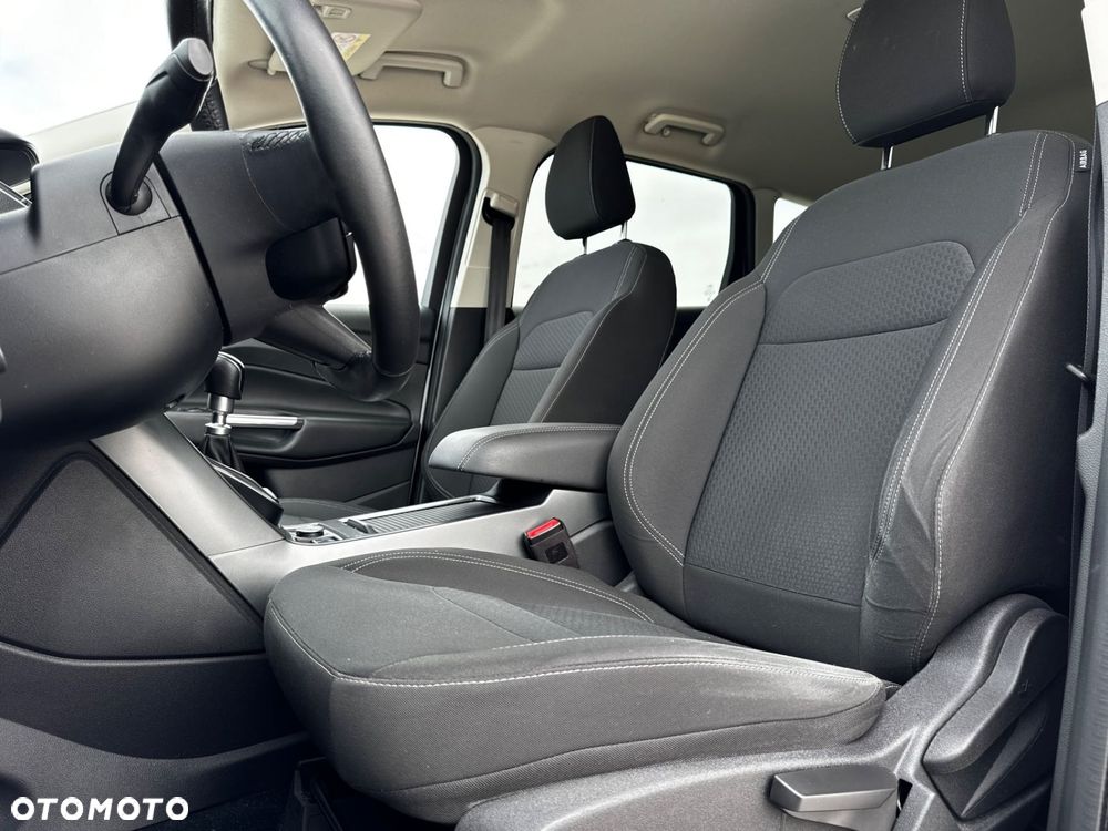 Ford Kuga - 14