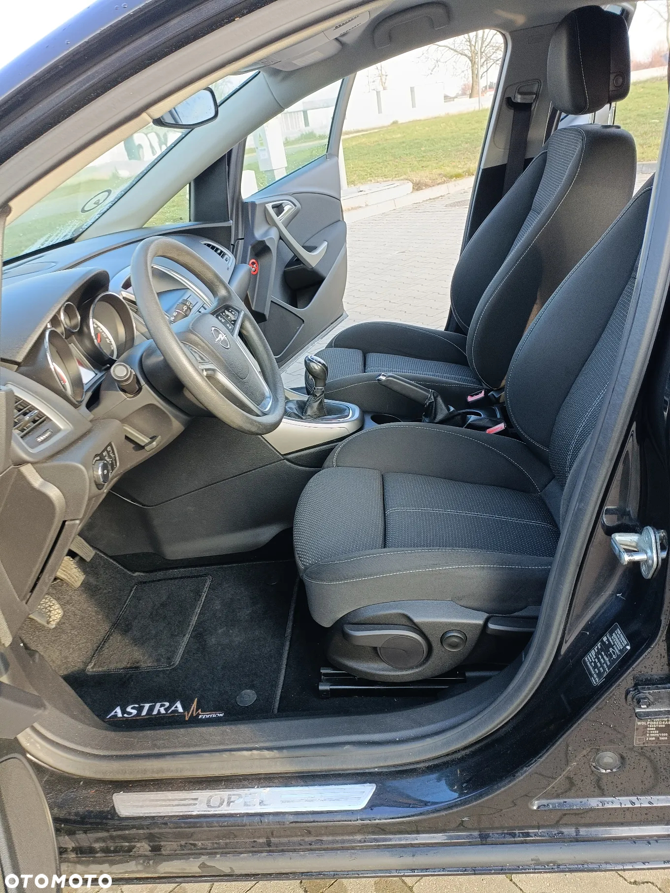 Opel Astra 1.6 - 18