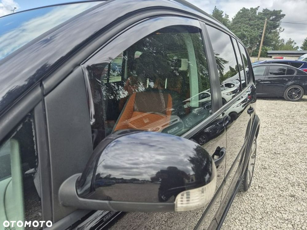 Volkswagen Touran 1.4 TSI Cross - 9