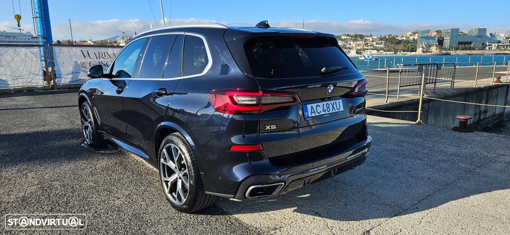 BMW X5 M50i - 13