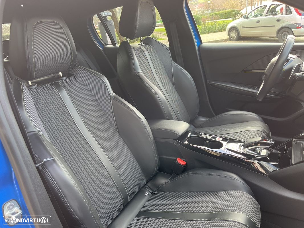 Peugeot 208 PureTech 130 EAT8 GT Pack - 25
