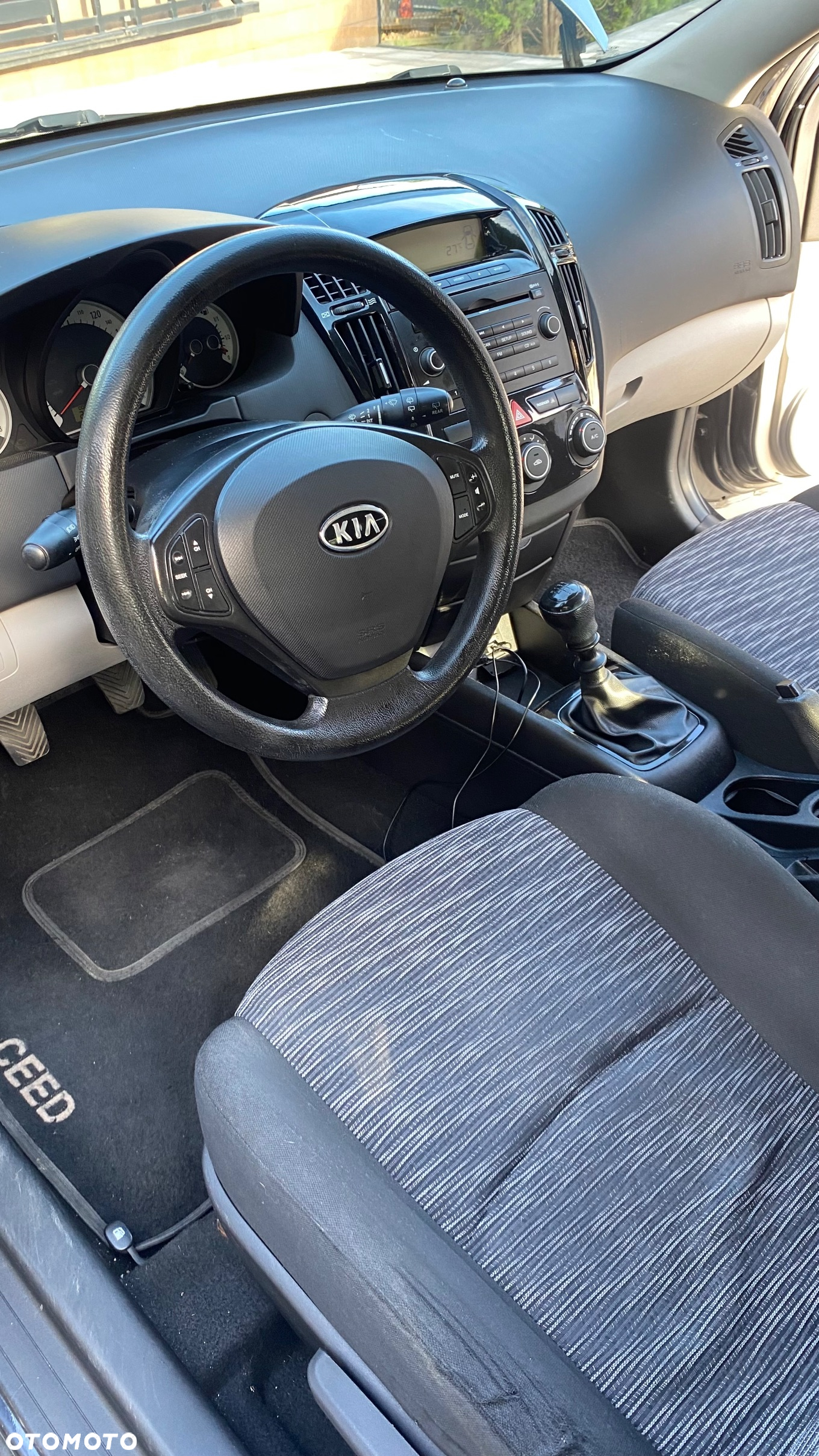 Kia ProCeed - 13