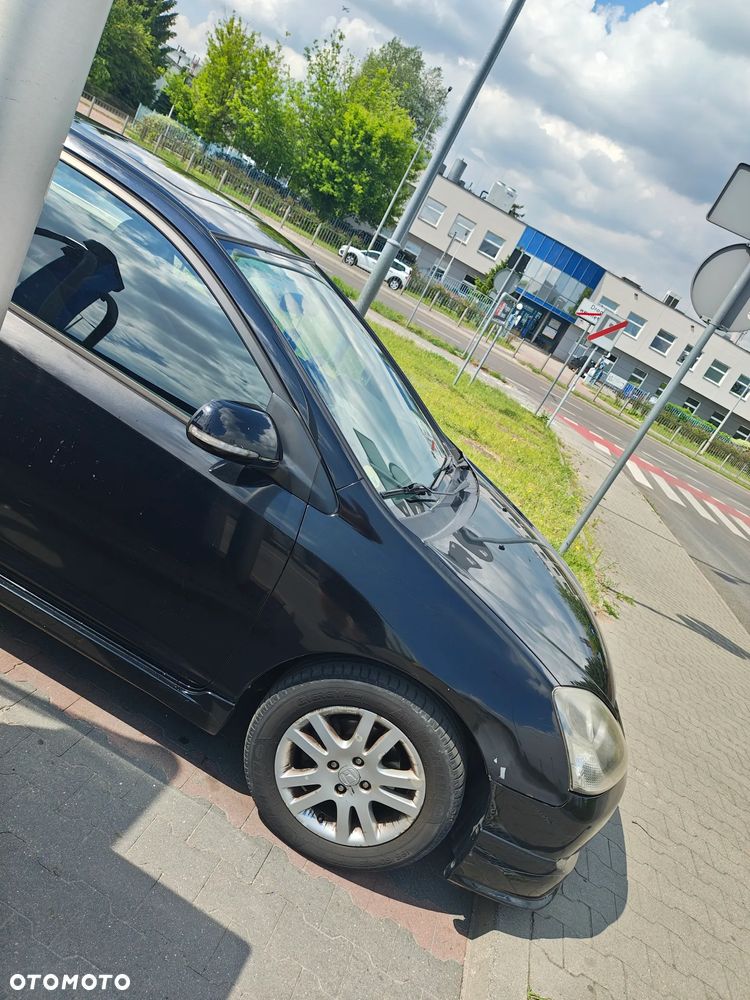 Honda Civic 1.6i ES - 6