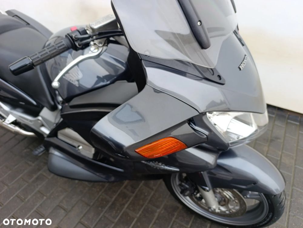 Honda ST - 32