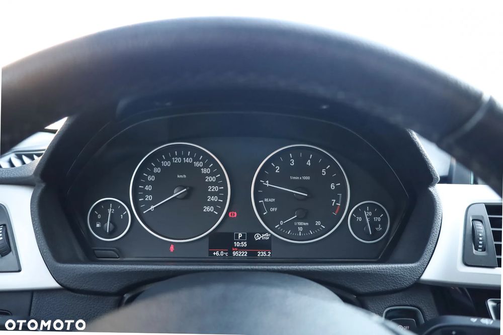 BMW Seria 3 318i - 23