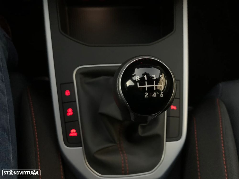 SEAT Arona 1.0 TSI FR - 32