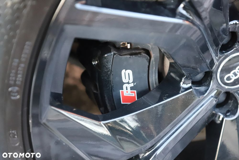 Audi RS Q8 - 26