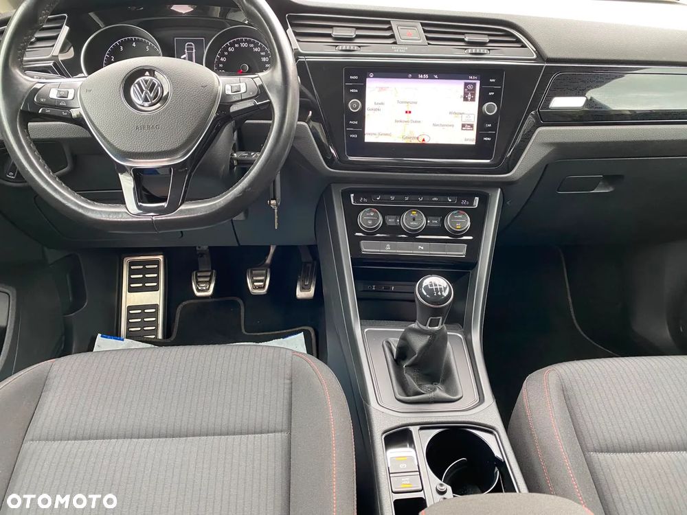 Volkswagen Touran 1.2 TSI (BlueMotion Technology) SOUND - 31