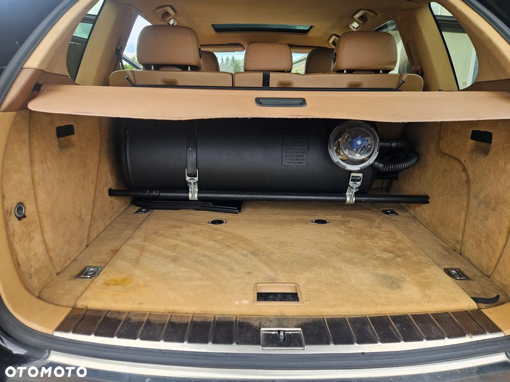 Porsche Cayenne - 14