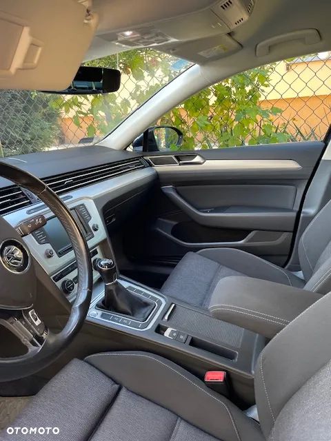 Volkswagen Passat 1.8 TSI BMT Comfortline - 8