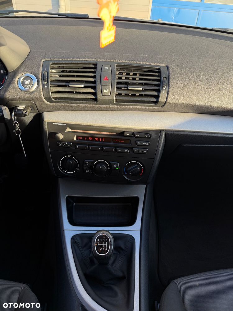 BMW Seria 1 - 27