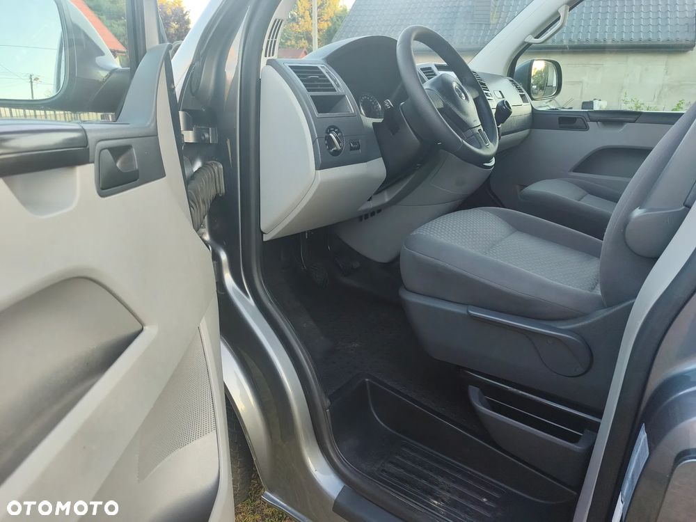 Volkswagen Transporter - 19
