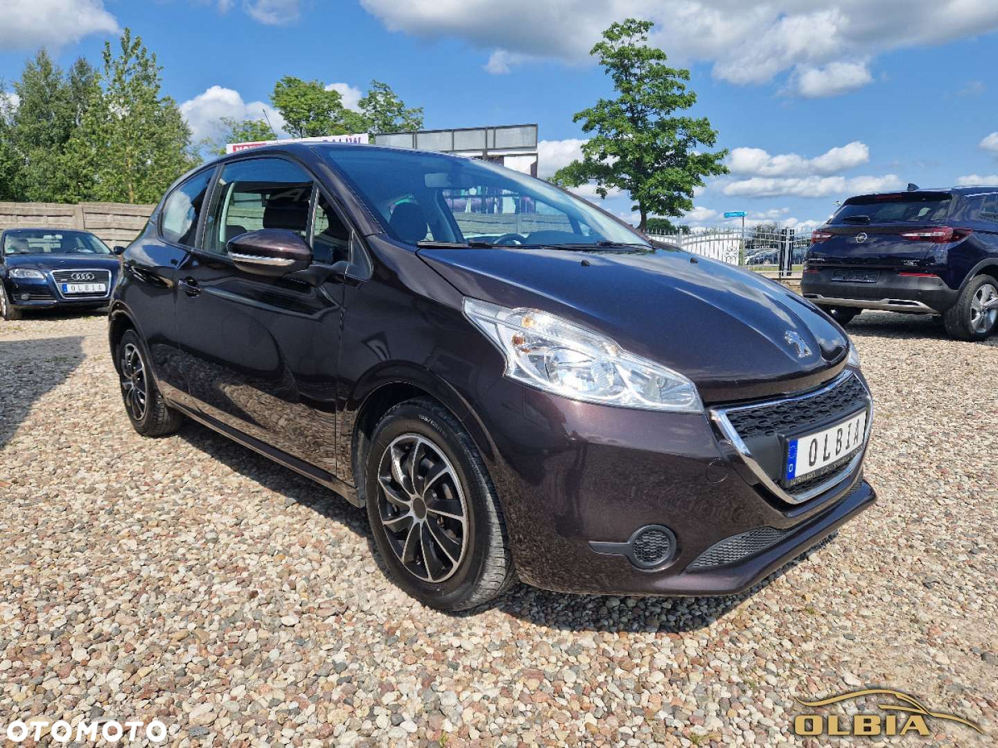 Peugeot 208 - 11