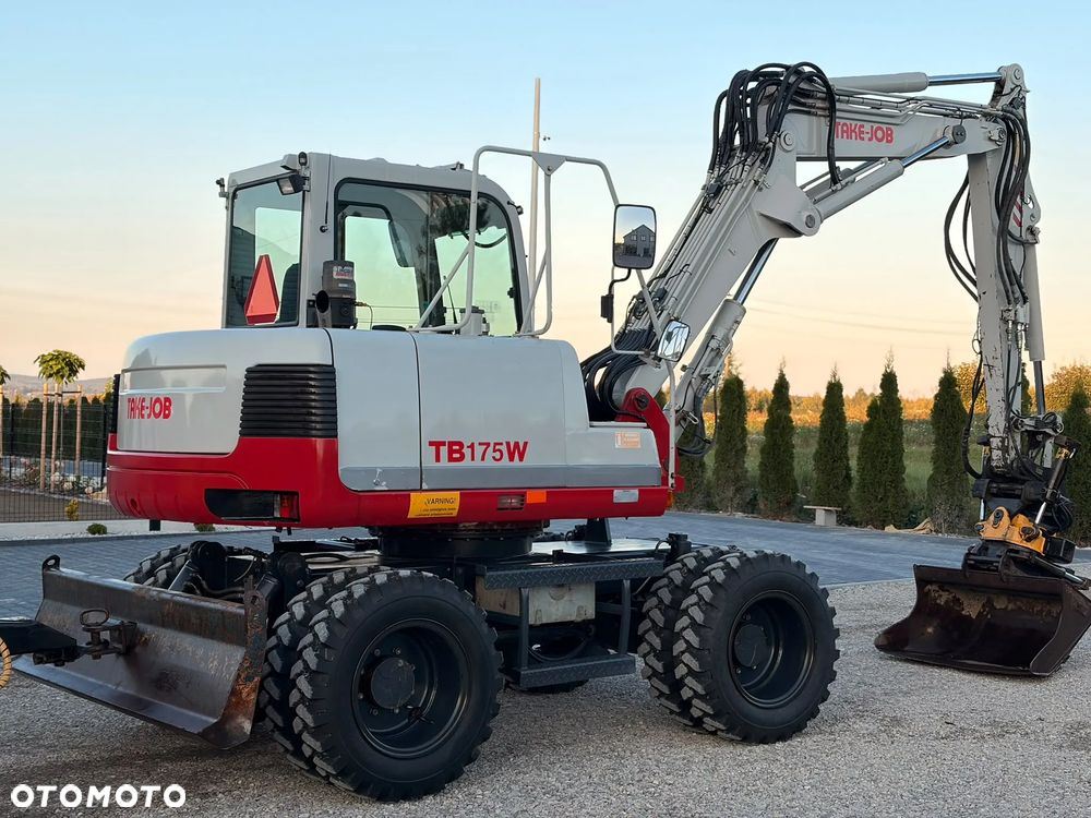 Takeuchi tb175w - 12