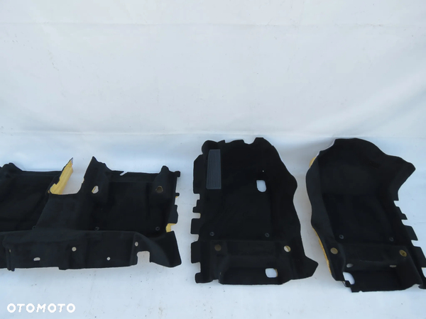 VOLVO XC60 II WYKŁADZINA DYWAN WNĘTRZA Kolor Antracyt 32216546  31672642 2017-