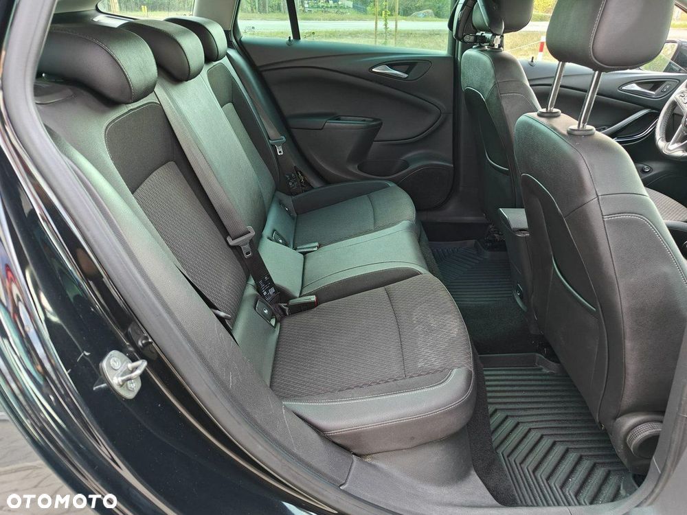 Opel Astra - 16