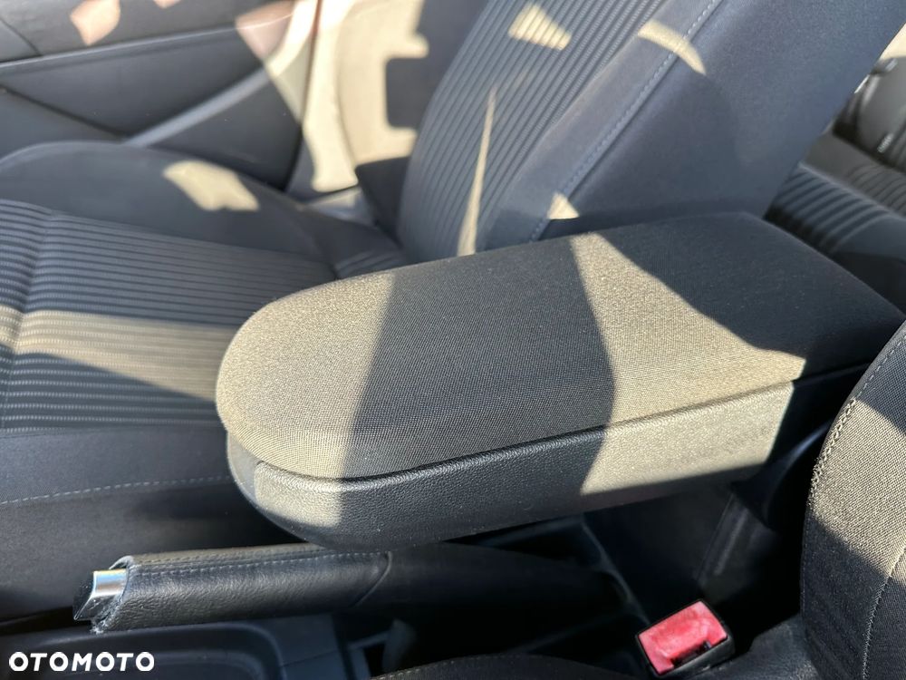 Volkswagen Polo 1.6 TDI Blue Motion Technology Comfortline - 22