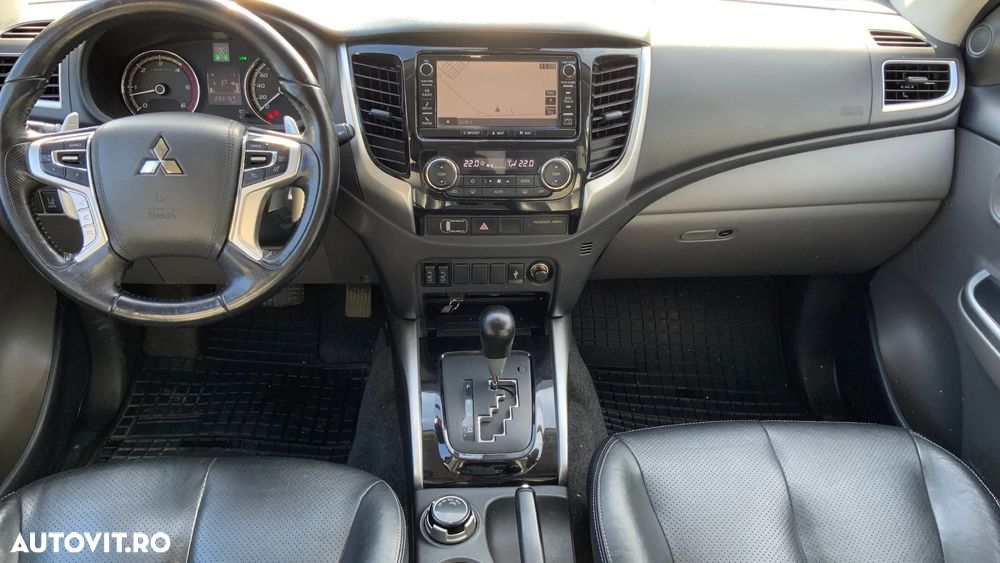 Mitsubishi L200 Double Cab Instyle Aut. - 17