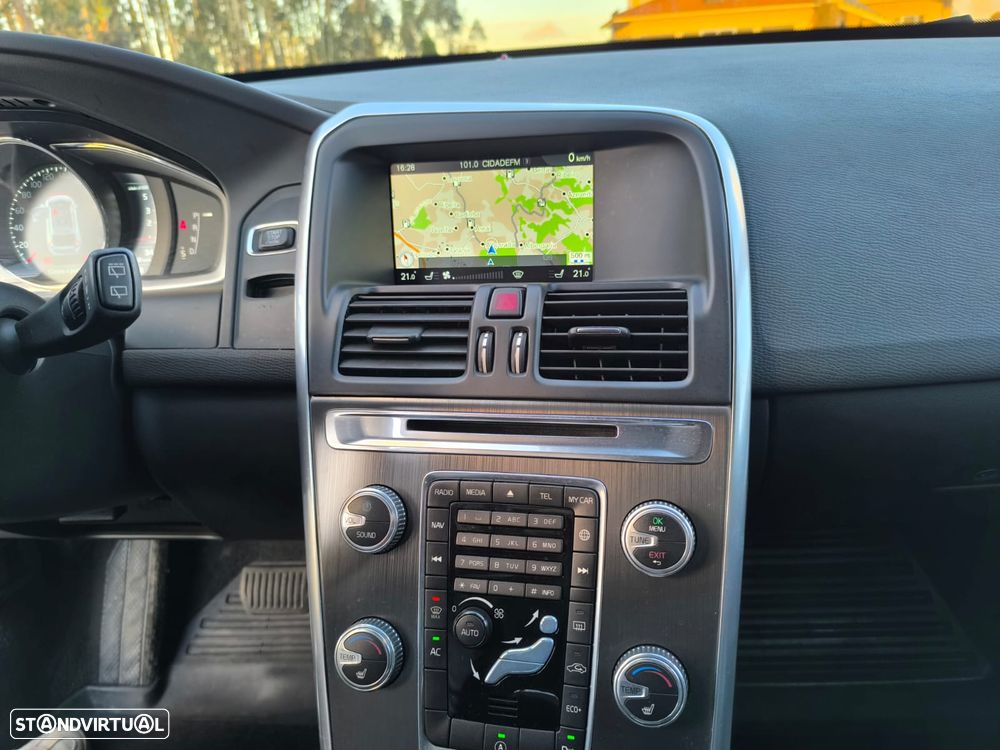 Volvo XC 60 D4 Geartronic Summum - 46